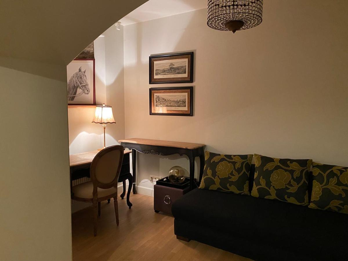 Exclusive Gaono Apartment In The Heart Of Old Town Vilnius Eksteriør billede